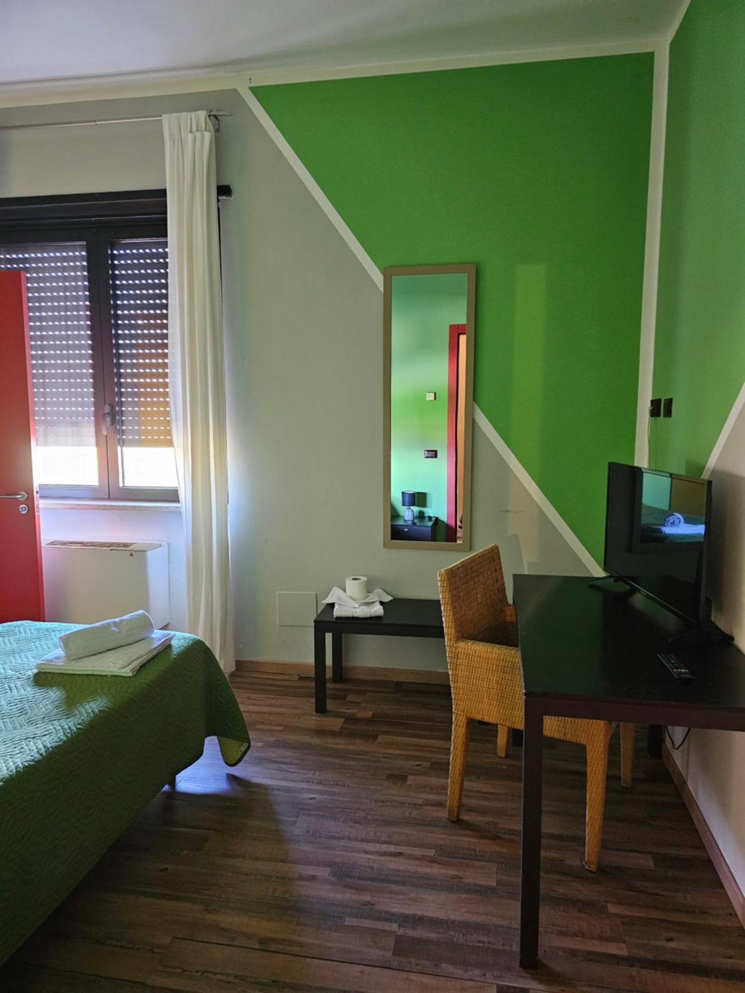 Hotel Arcadia None Bagian luar foto