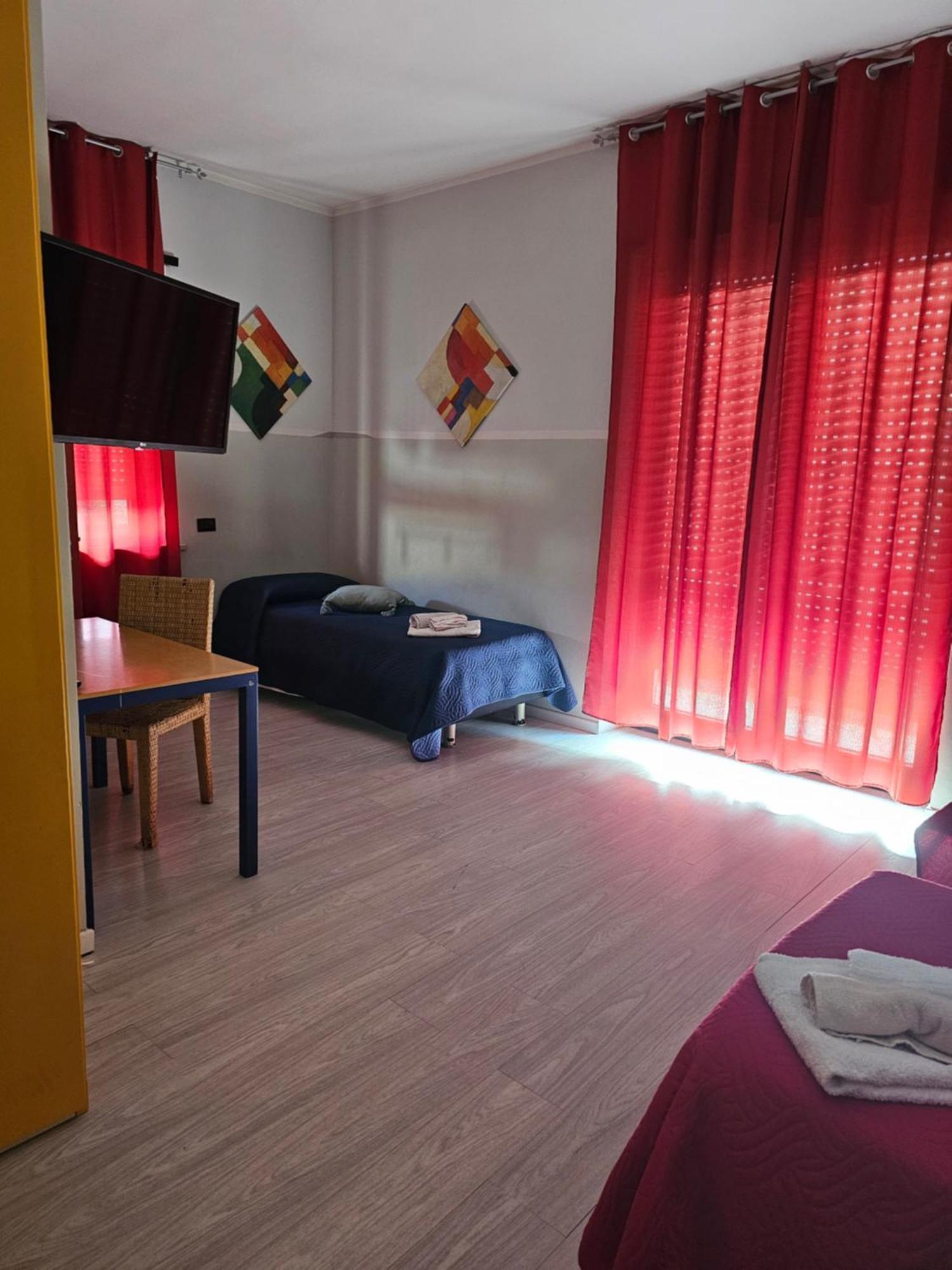 Hotel Arcadia None Bagian luar foto