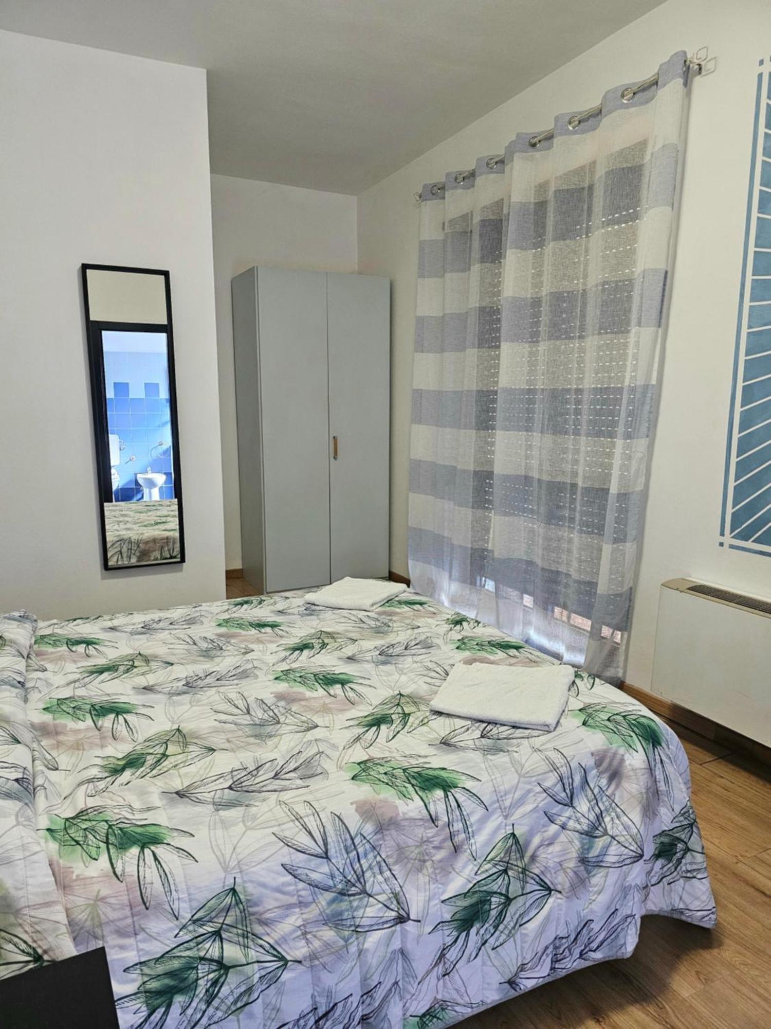 Hotel Arcadia None Bagian luar foto