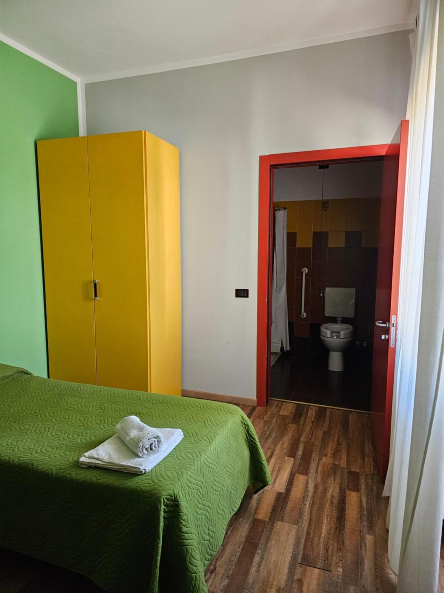 Hotel Arcadia None Bagian luar foto
